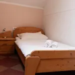 Couette-café Martinov Hram 3*