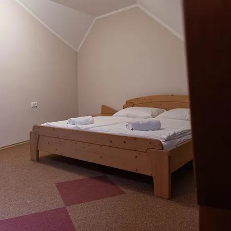 Martinov Hram Nocleg ze śniadaniem