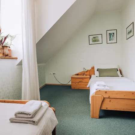 Martinov Hram Oda ve Kahvaltı