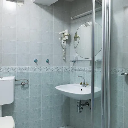 Oda ve Kahvaltı Martinov Hram