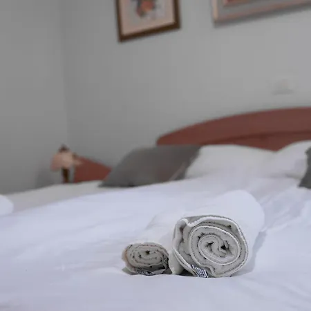 Oda ve Kahvaltı Martinov Hram