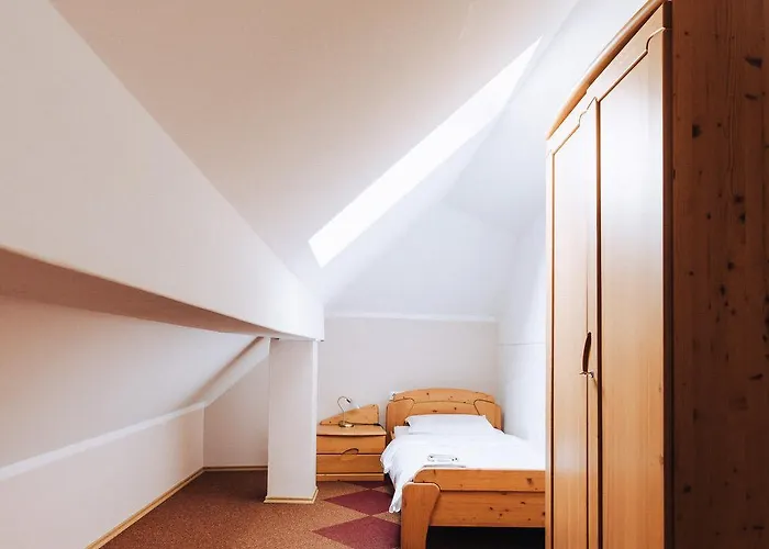 Martinov Hram 3* בובק